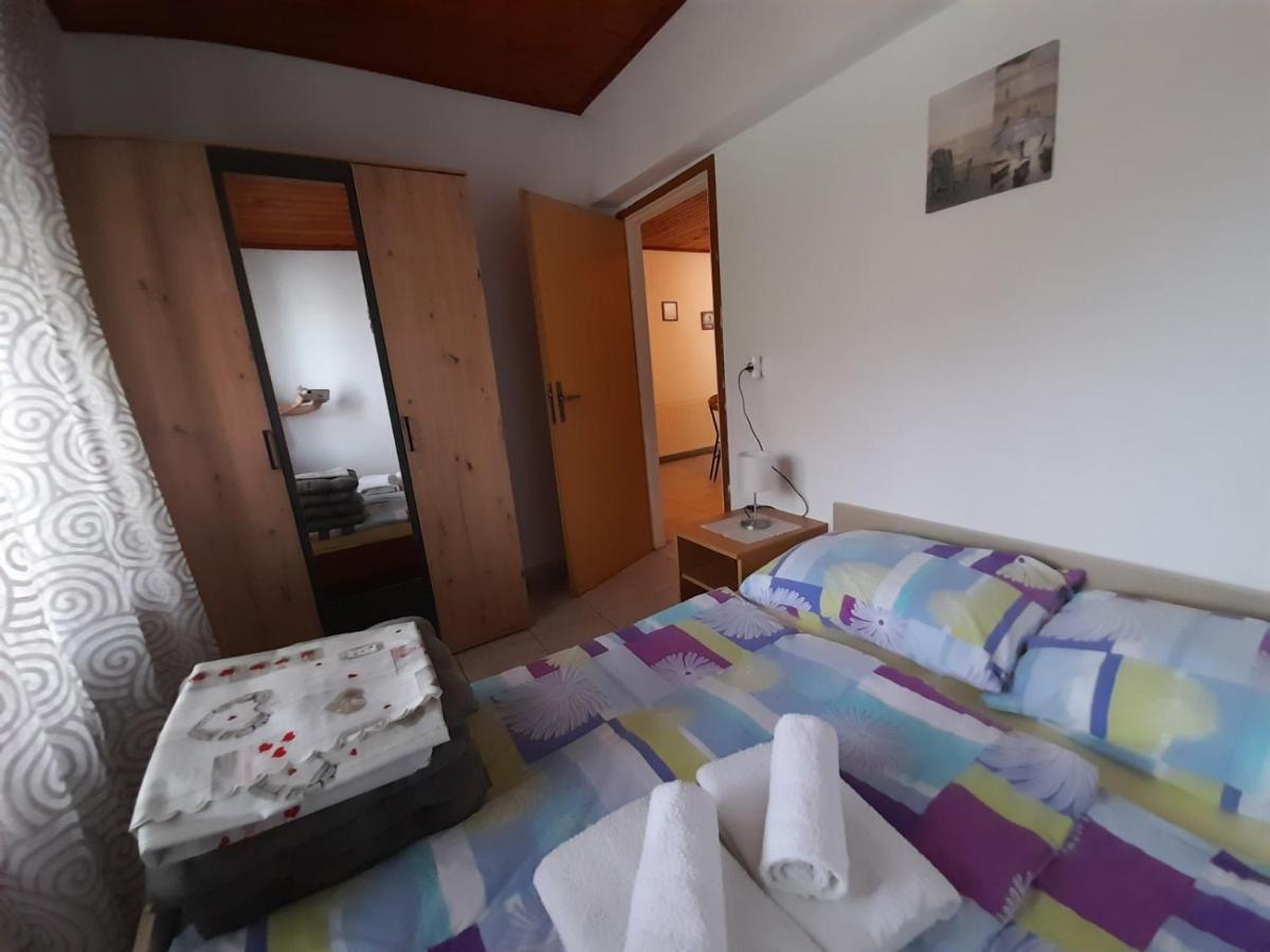 Apartment Tariba Supetarska Draga Exterior photo