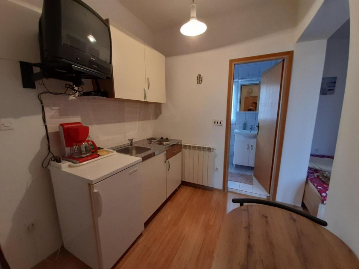 Apartment Tariba Supetarska Draga Exterior photo