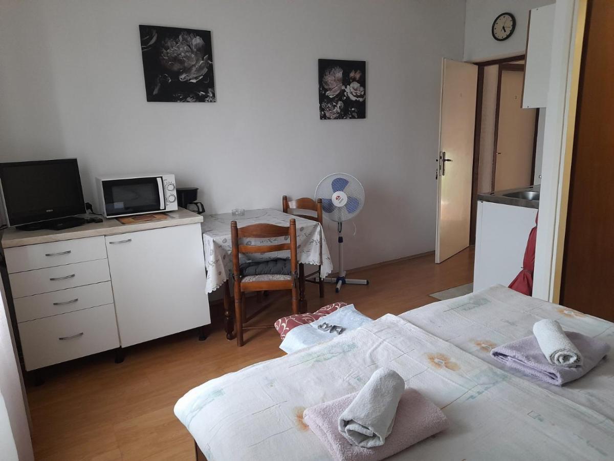 Apartment Tariba Supetarska Draga Exterior photo