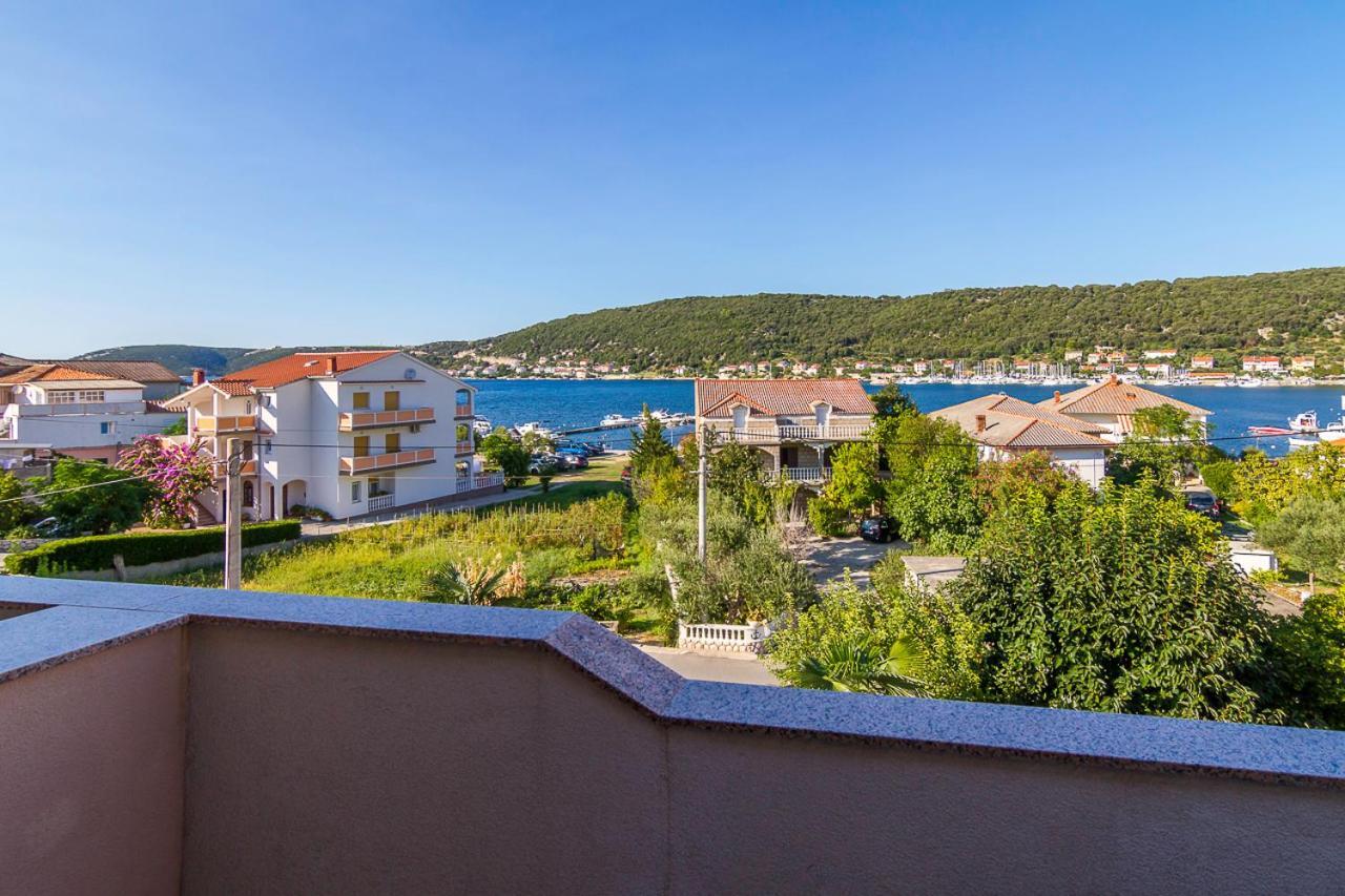 Apartment Tariba Supetarska Draga Exterior photo