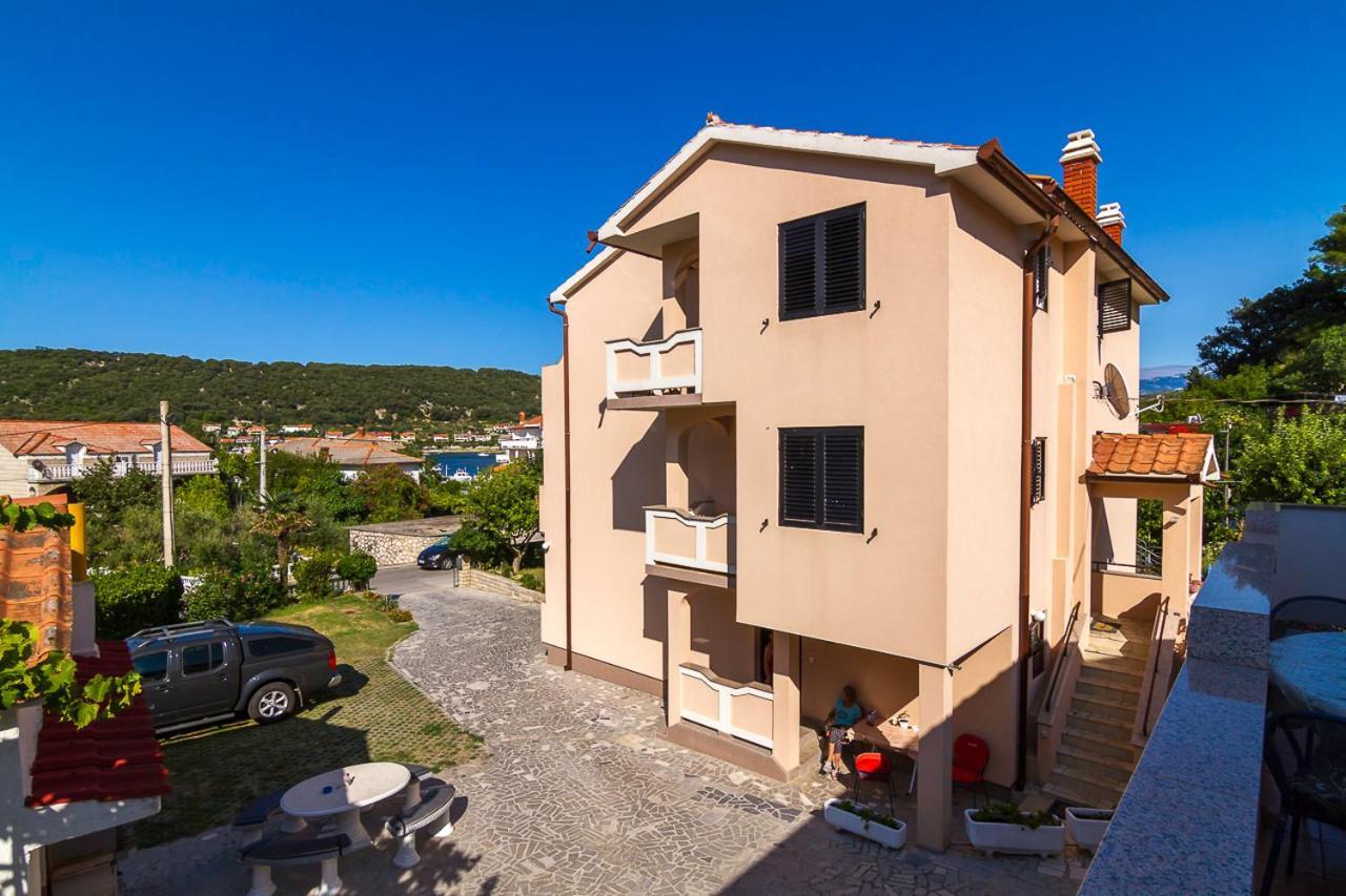 Apartment Tariba Supetarska Draga Exterior photo